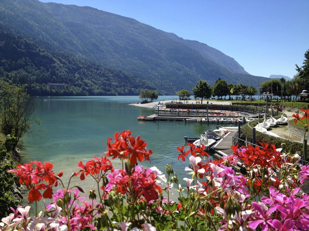 Alledolomiti Boutique Lake Hotel - Adults Friendly Molveno Exterior foto