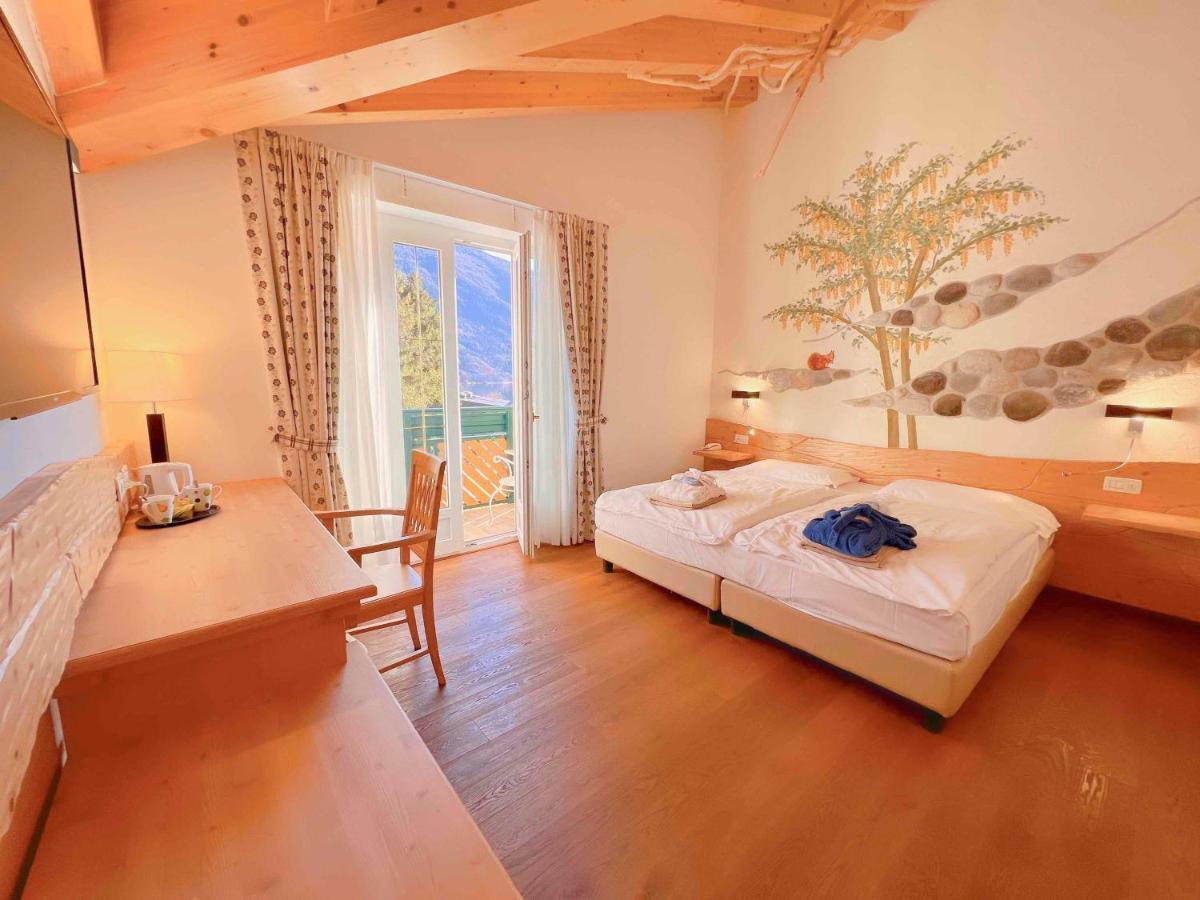 Alledolomiti Boutique Lake Hotel - Adults Friendly Molveno Exterior foto