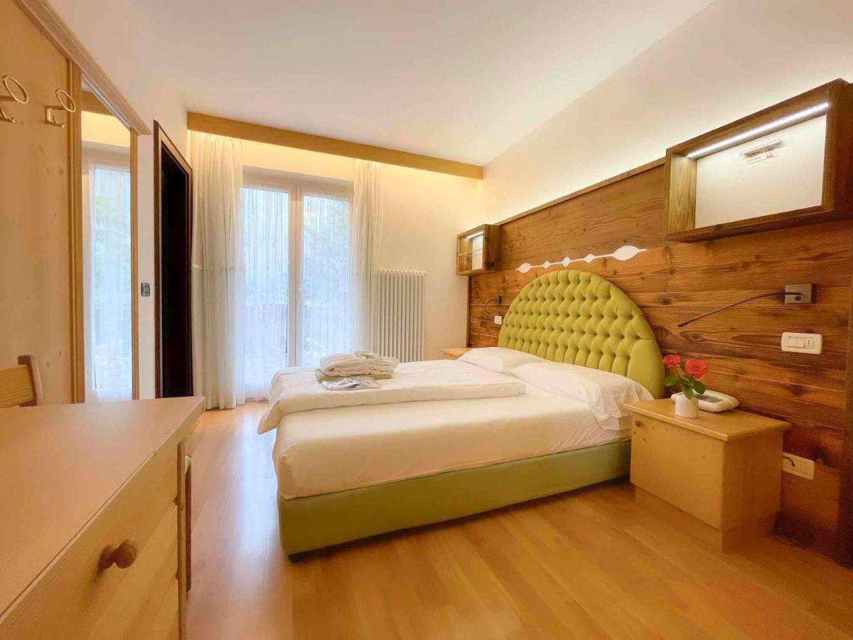 Alledolomiti Boutique Lake Hotel - Adults Friendly Molveno Exterior foto